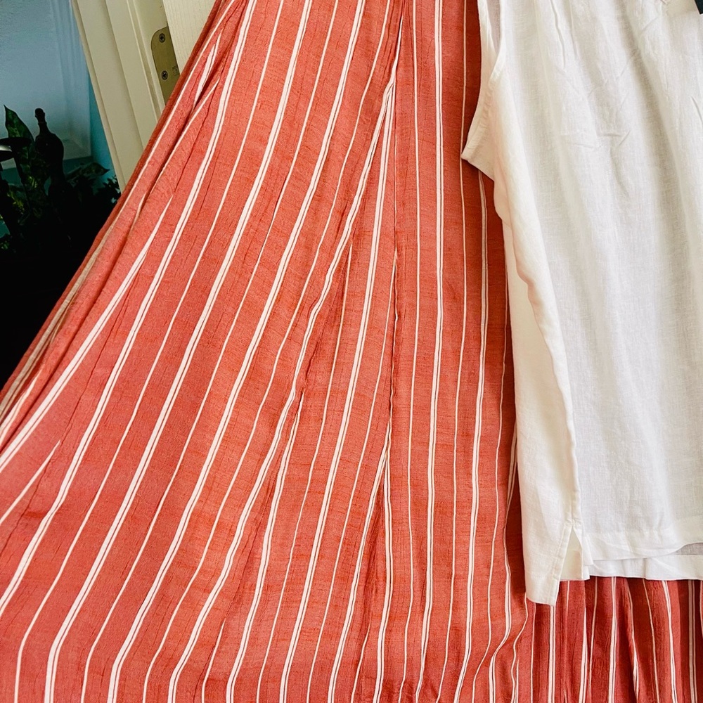 Ladies Skirt